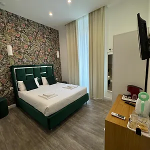 2* Πανσιόν Eden Luxury