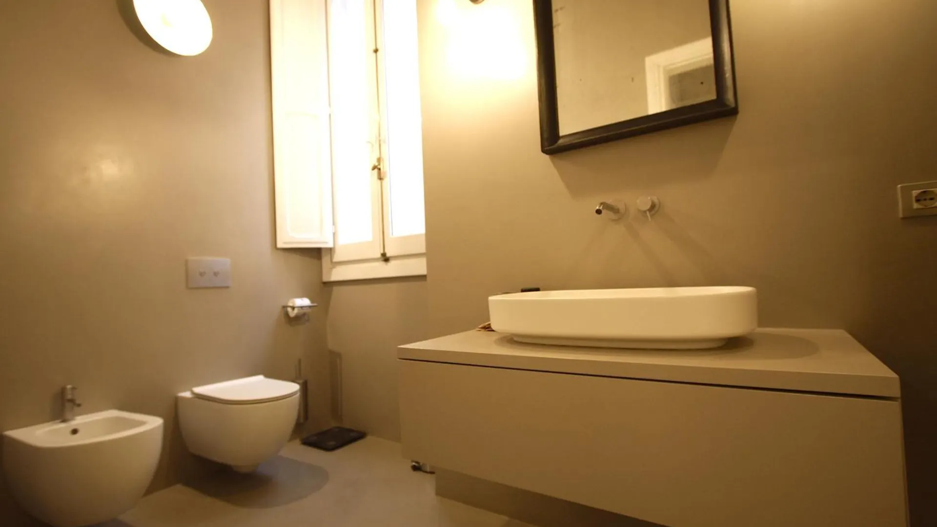 Cartari Holiday House In Campo De Fiori ローマ アパート